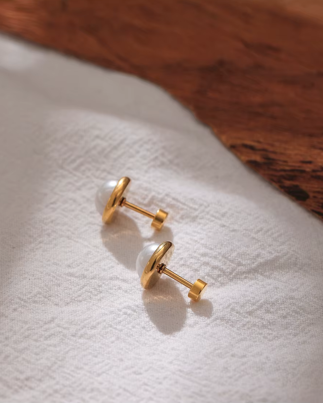 Golden Glow Pearl Stud